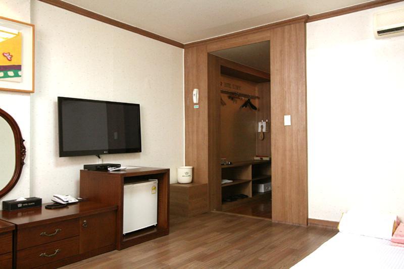 Changwon Olympic Hotel Εξωτερικό φωτογραφία