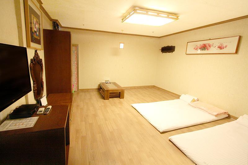 Changwon Olympic Hotel Εξωτερικό φωτογραφία
