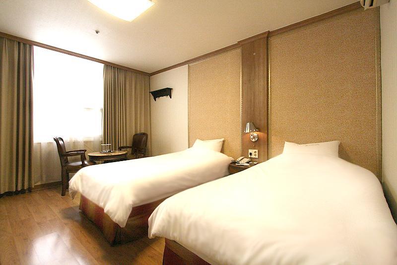 Changwon Olympic Hotel Εξωτερικό φωτογραφία